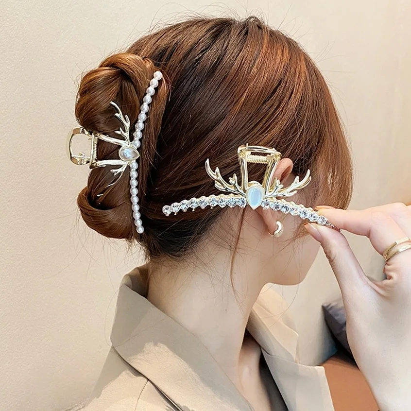 Nordic Women Girls Gold Metal Rhinestone Pearl Flower Hair Claws Clip