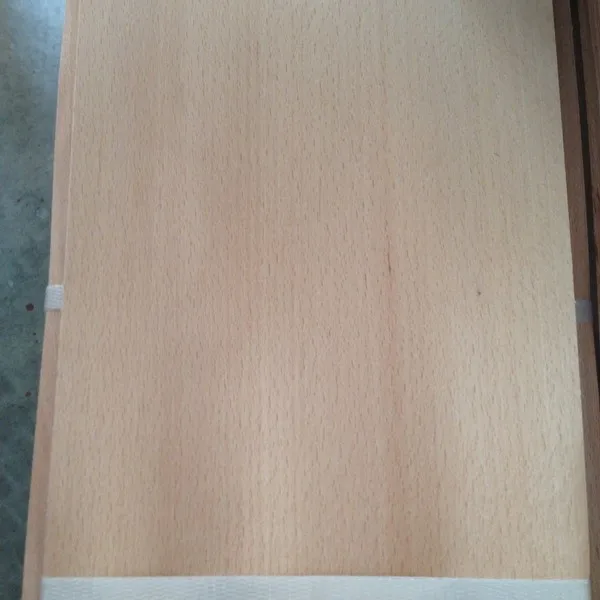 Natural Red Beech Wood Veneer with Good Quality