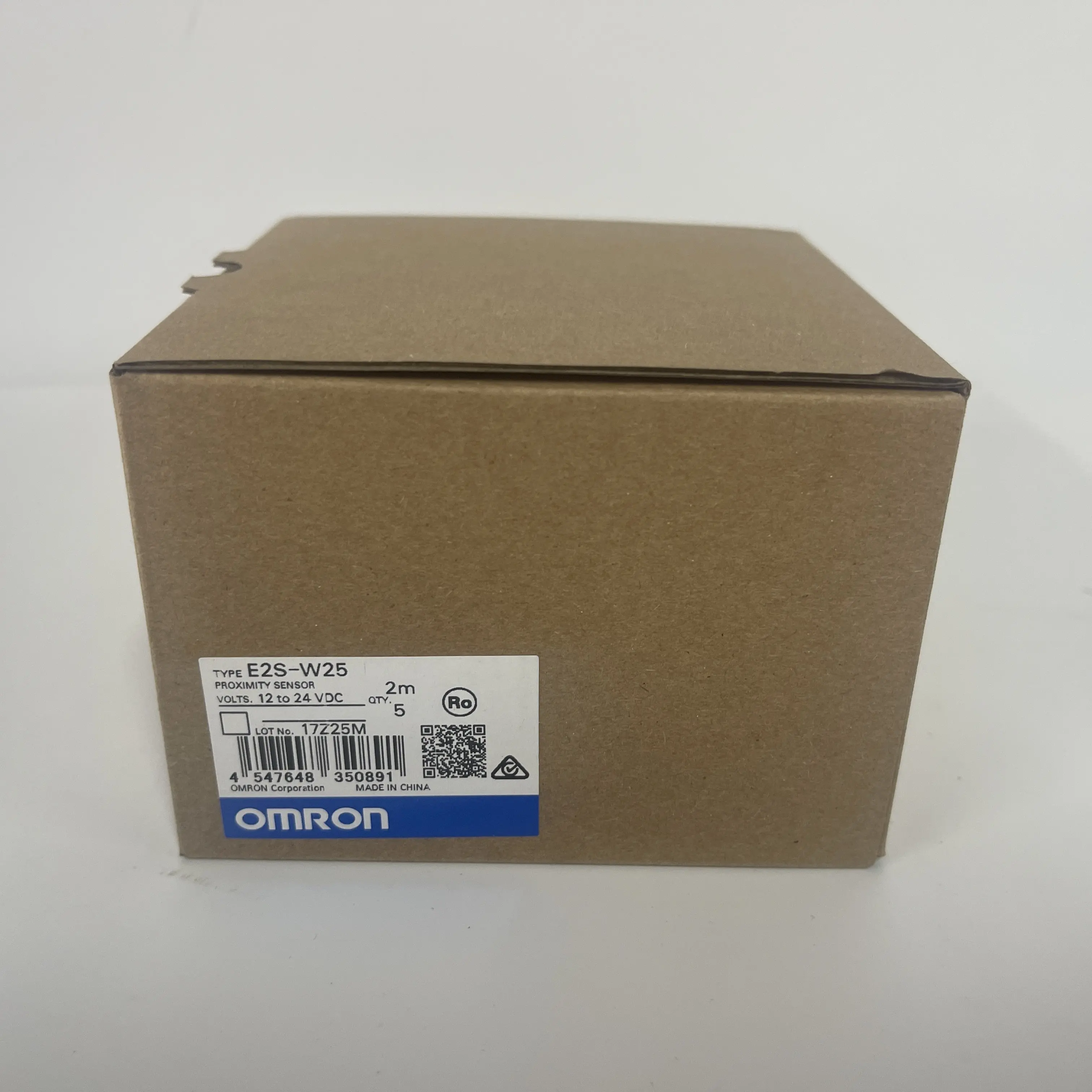 Omron Proximity Sensor E2S-W25