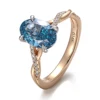 Anillo de oro macizo de 14 quilates con diamante de laboratorio