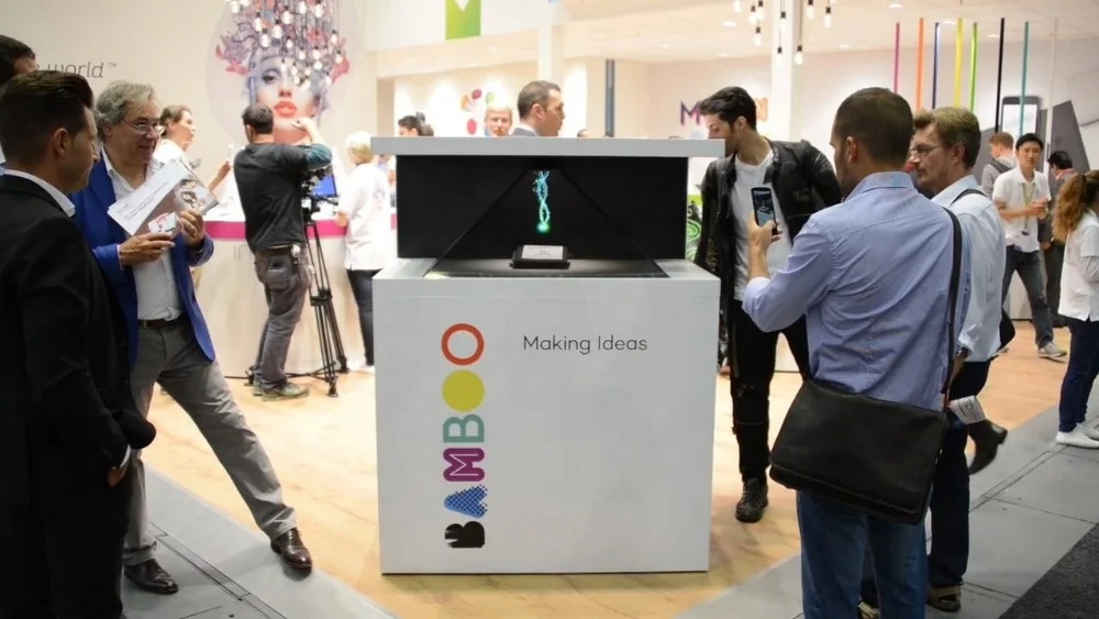 32 Inch 3D Hologram Display for 3D Indoor Advertising,Holographic Display Glass for Pyramid