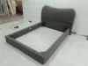 Gris oscuro