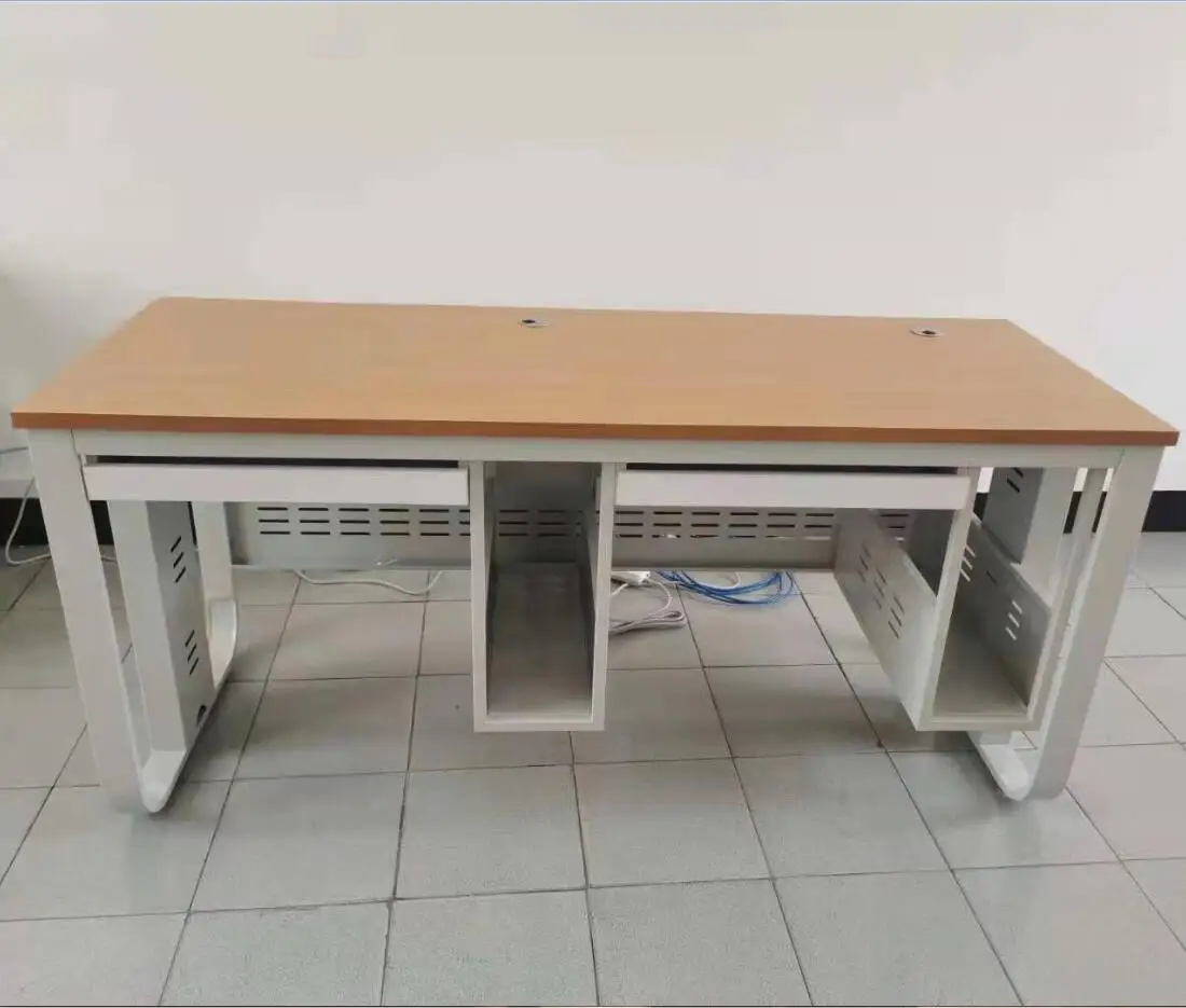 Ivetable - Customized Collaborative Computer Desks for Schools
