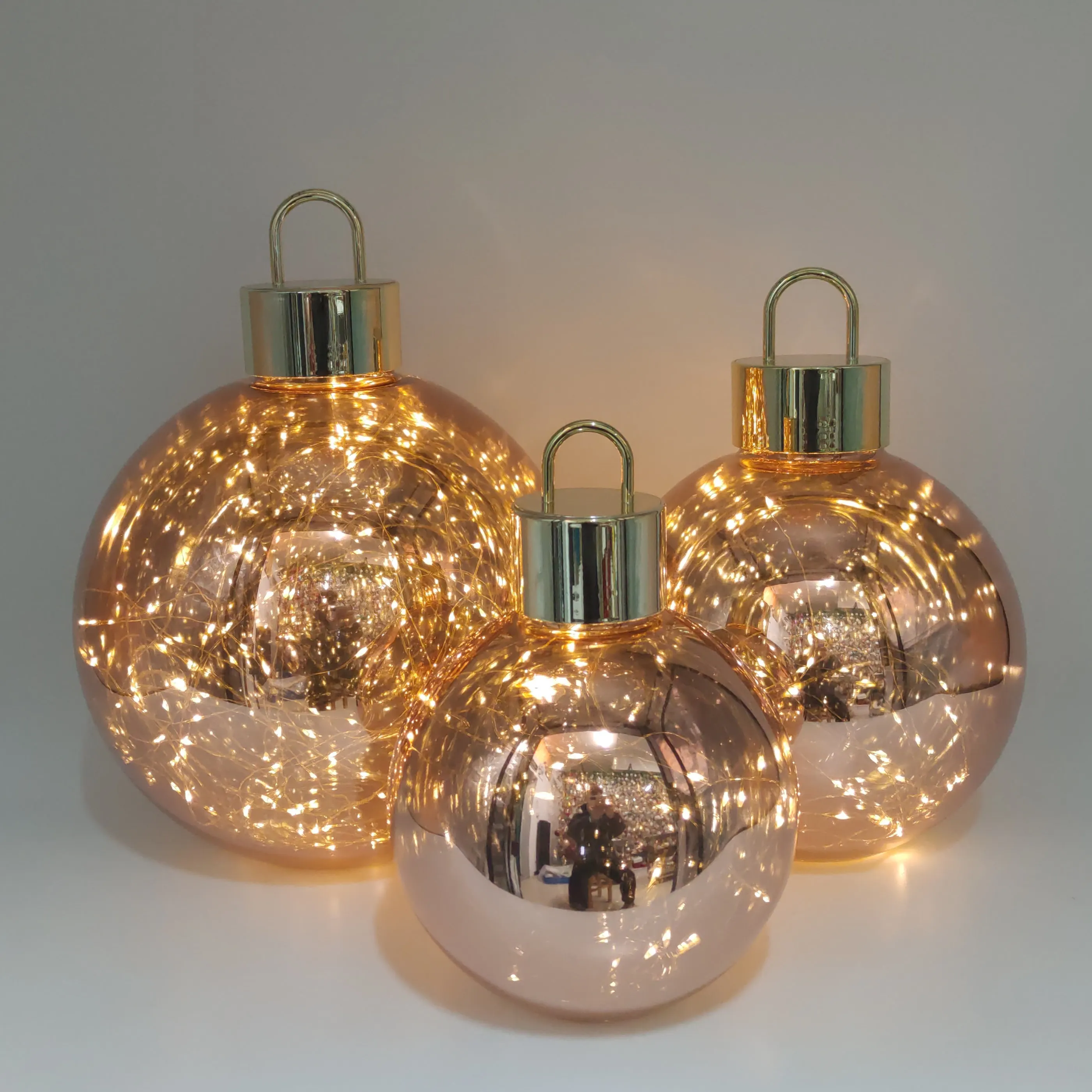 Giant 20cm 25cm 30cm Christmas fancy led glass ball oversized christmas ornaments balls