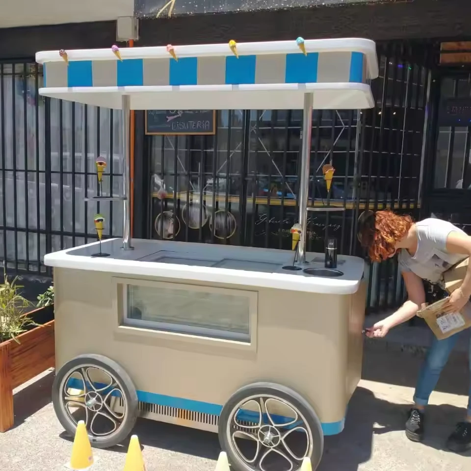 Уличные итальянские мобильные Замороженные морозильники/торговая тележка для мороженого на продажу