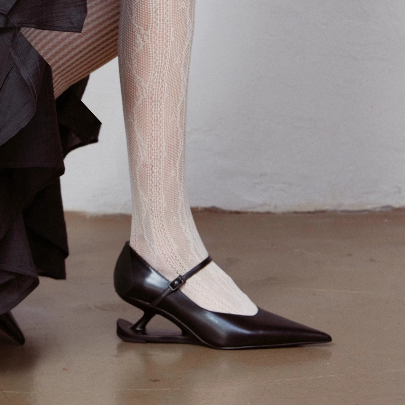 Fashion Pointed Toe Special Heels Stylish Mary Jane Patent Leather Elegant Women High Heel Pumps - Image 3