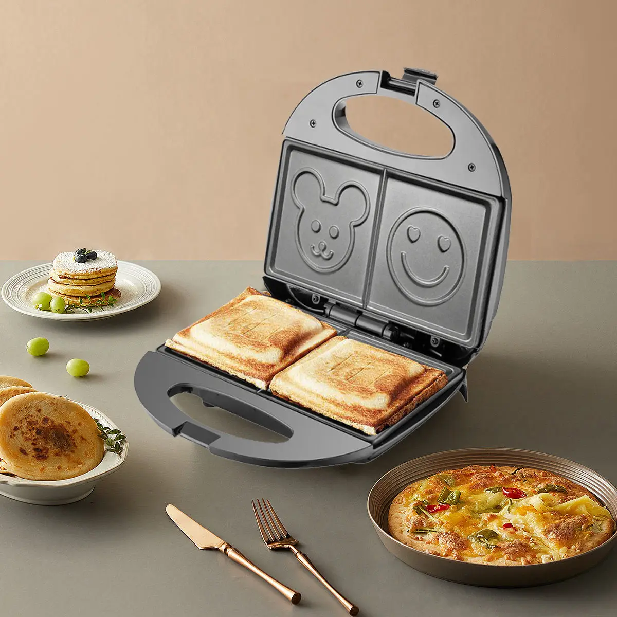 2023 New Design Custom Multi-function Portable Sandwich Maker Customized logo Waffle Maker 9 in 1