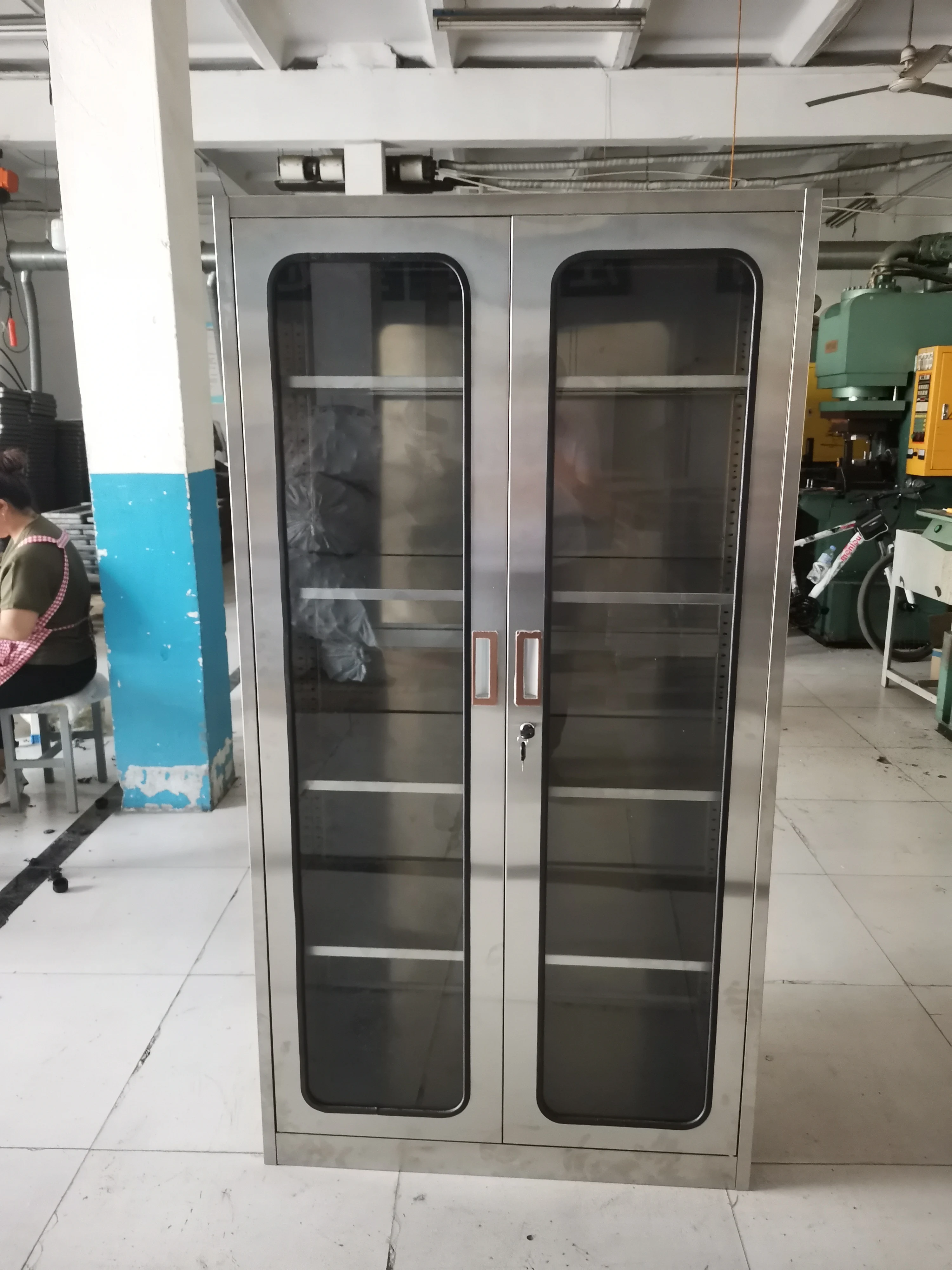 Factory Direct Sale Chemical Reagent Storage Cabinet Laboratory Display Cabinet for Hospital