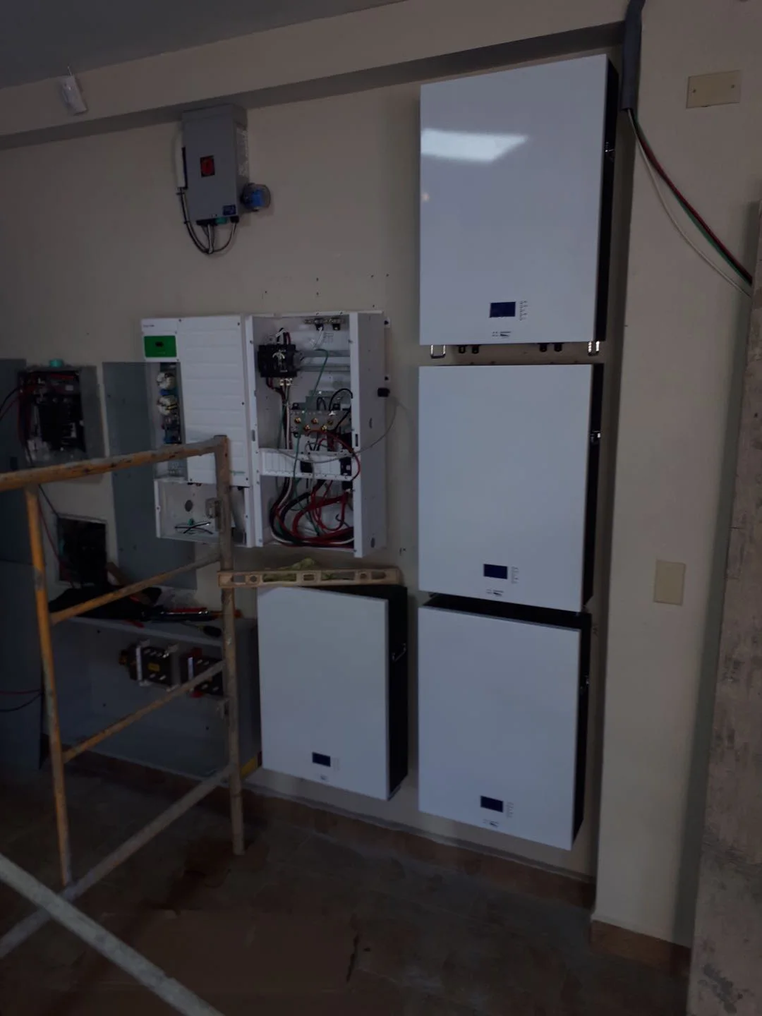 5kw 8kw Hybrid Power System With 5kw 200ah Wall Mounted Batteries Pack Solar Energy Storage Powerwall Kit For Home