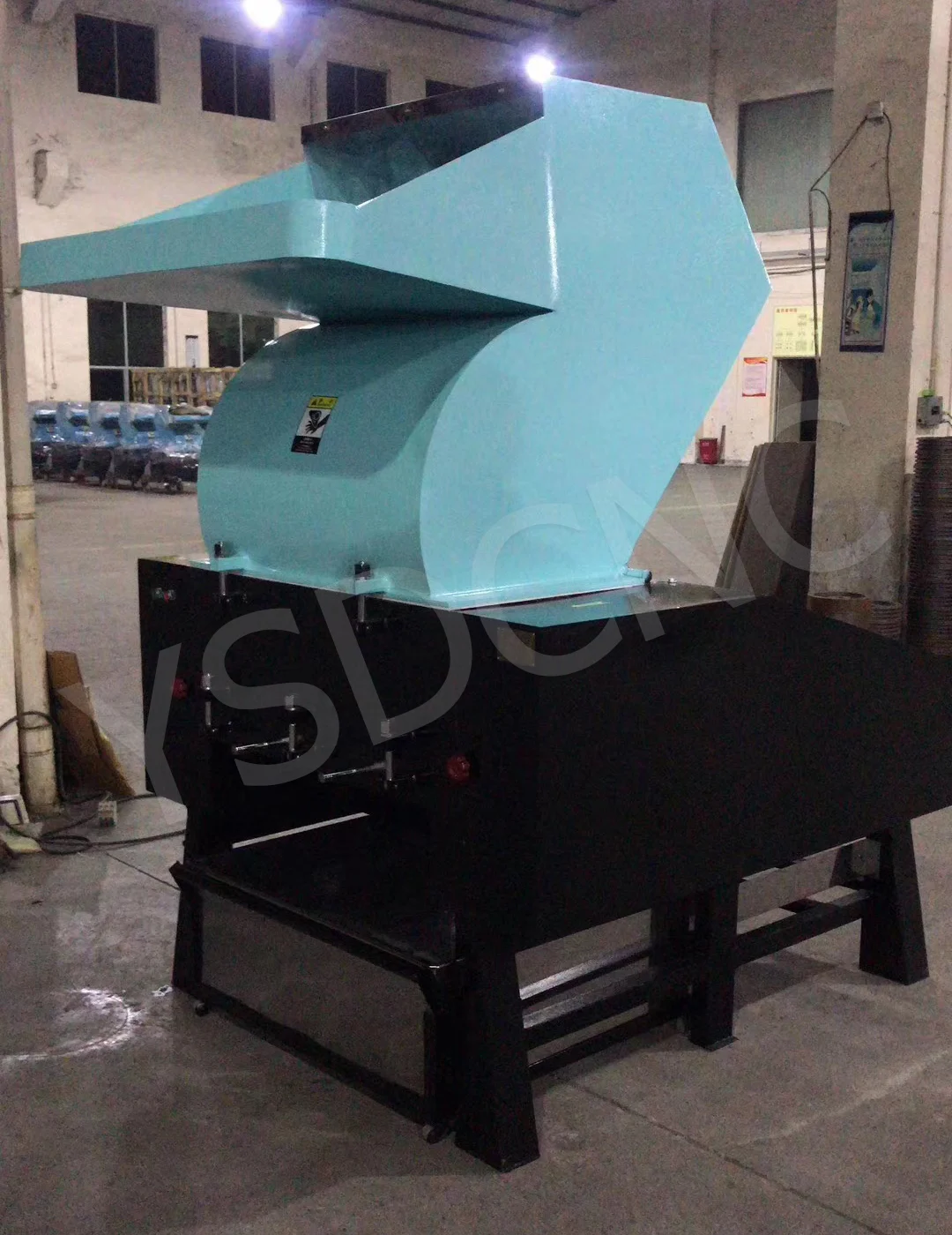 EPS Foam Expanded Polystyrene Styrofoam Plastic Crusher Recycling Machine for Crushing Compressor