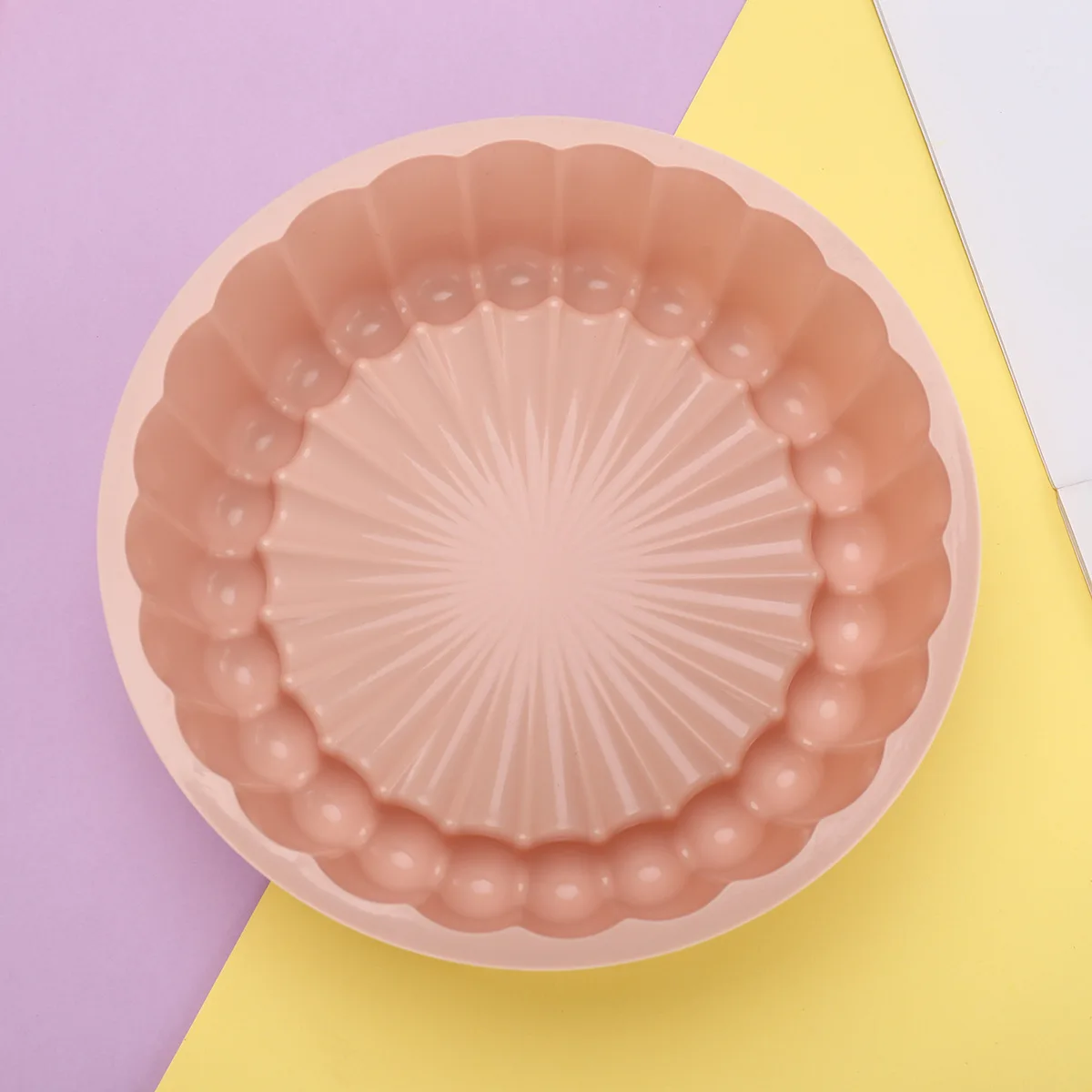 High-Temperature Resistance Home Lace Design Circular Silicone Cake Mold Easy Demold Baking Tool manufacture