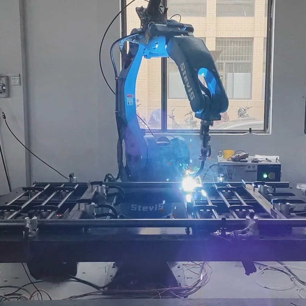 Welding Automation Robot with Positioner Customized Design MIG Automatic Robot Welding Machine for Aluminum Ladders Processing