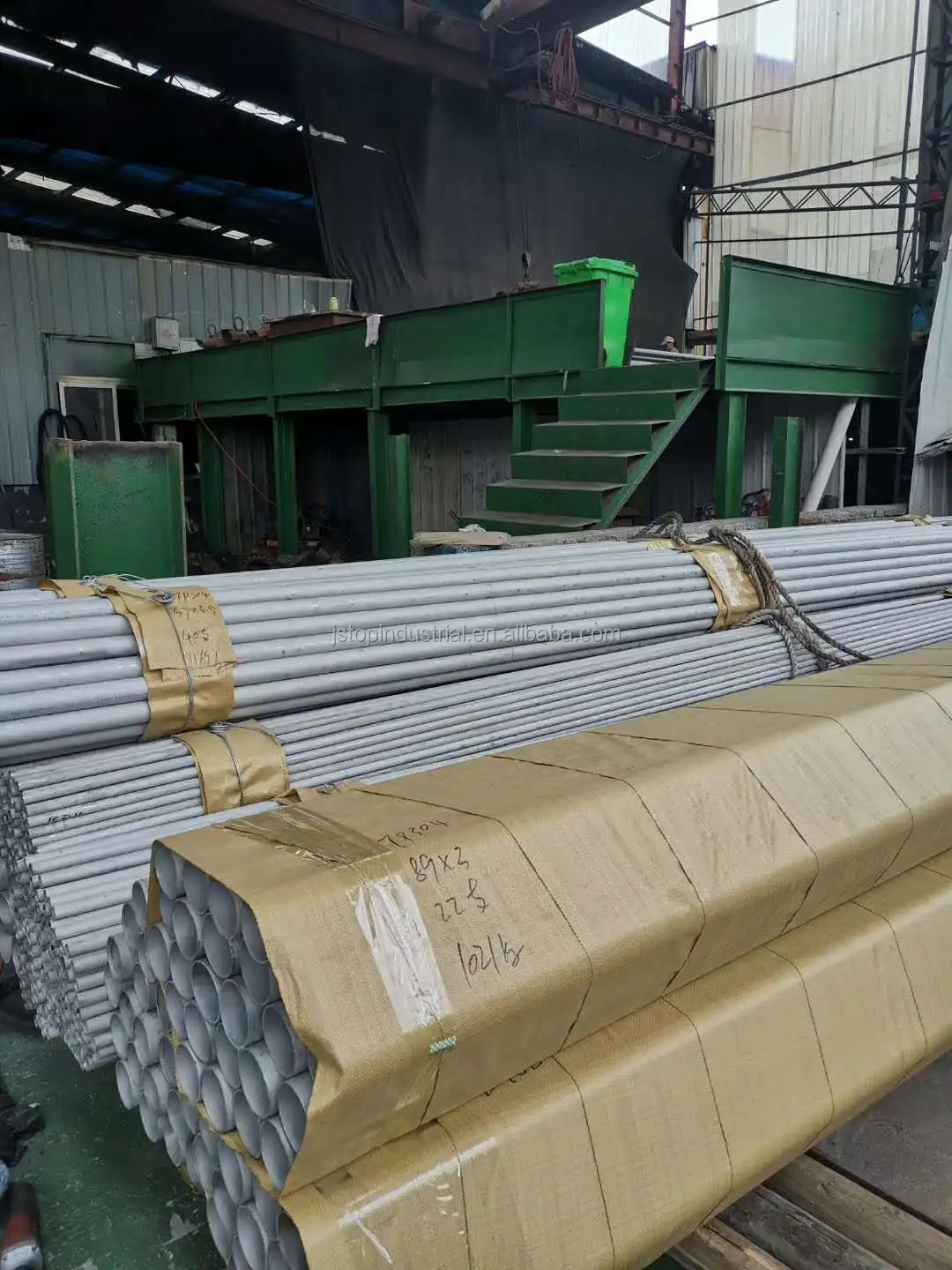201 Stainless Steel Pipe Made In China Cheap Price Customize Size AISI ASTM 544 Stainless Steel Welded Inox Metal Tube