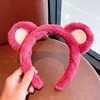 Orsetto di fragole rosa rossa