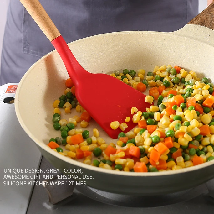 Silicone Tools In Kitchen