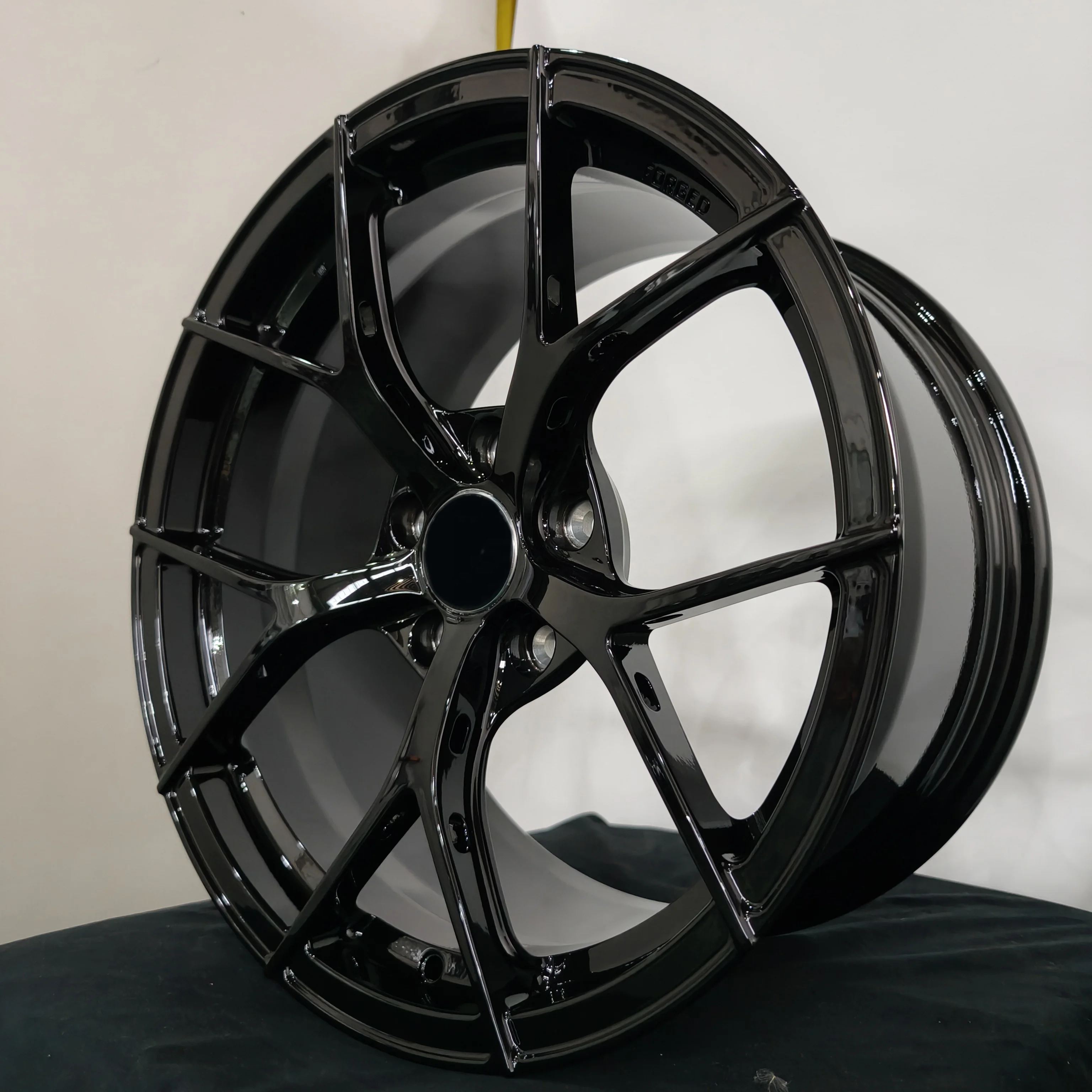 YQ Muti Spoke T6061Sport Forged Wheels 4 Holes 5 Holes 6