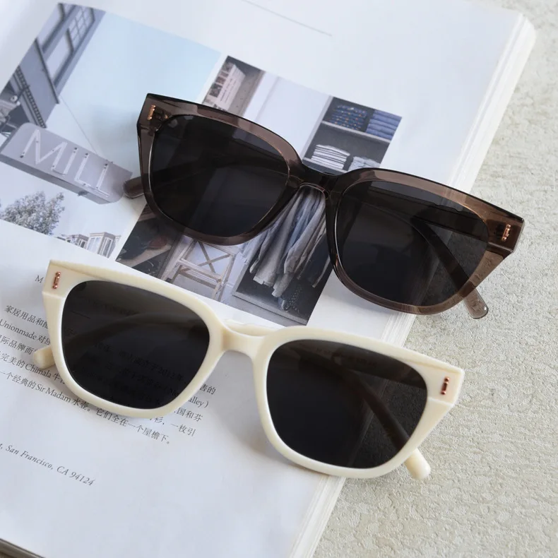 Retro Cat Eye Polarized Sunglasses with TR90 Frame Zoe Cat Eye Pink Sunglasses | GlassesShop main image 4