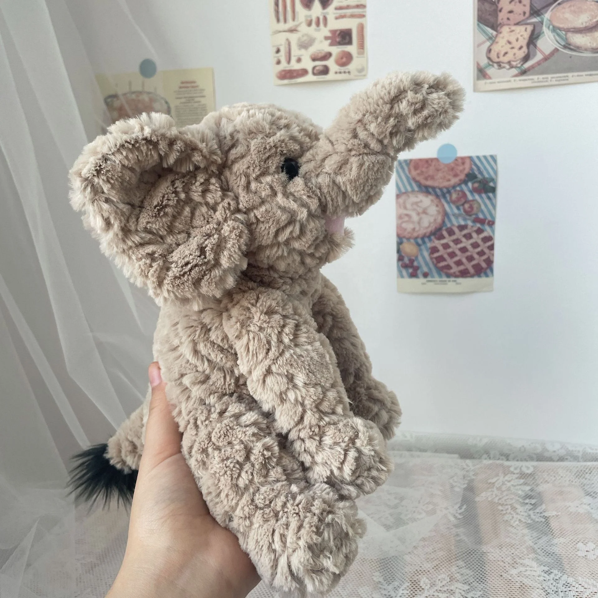 新入荷 エンボス加工のゾウのぬいぐるみ 口を開いて笑うゾウの赤ちゃん