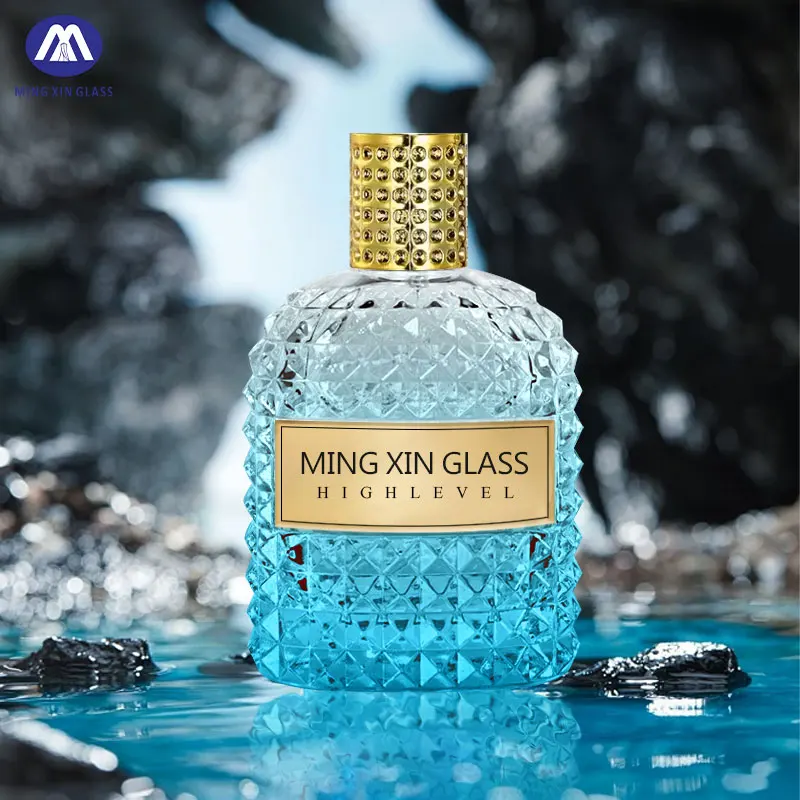 Elegant Perfume Golden Perfume Bottle Elegant Square Shape Golden