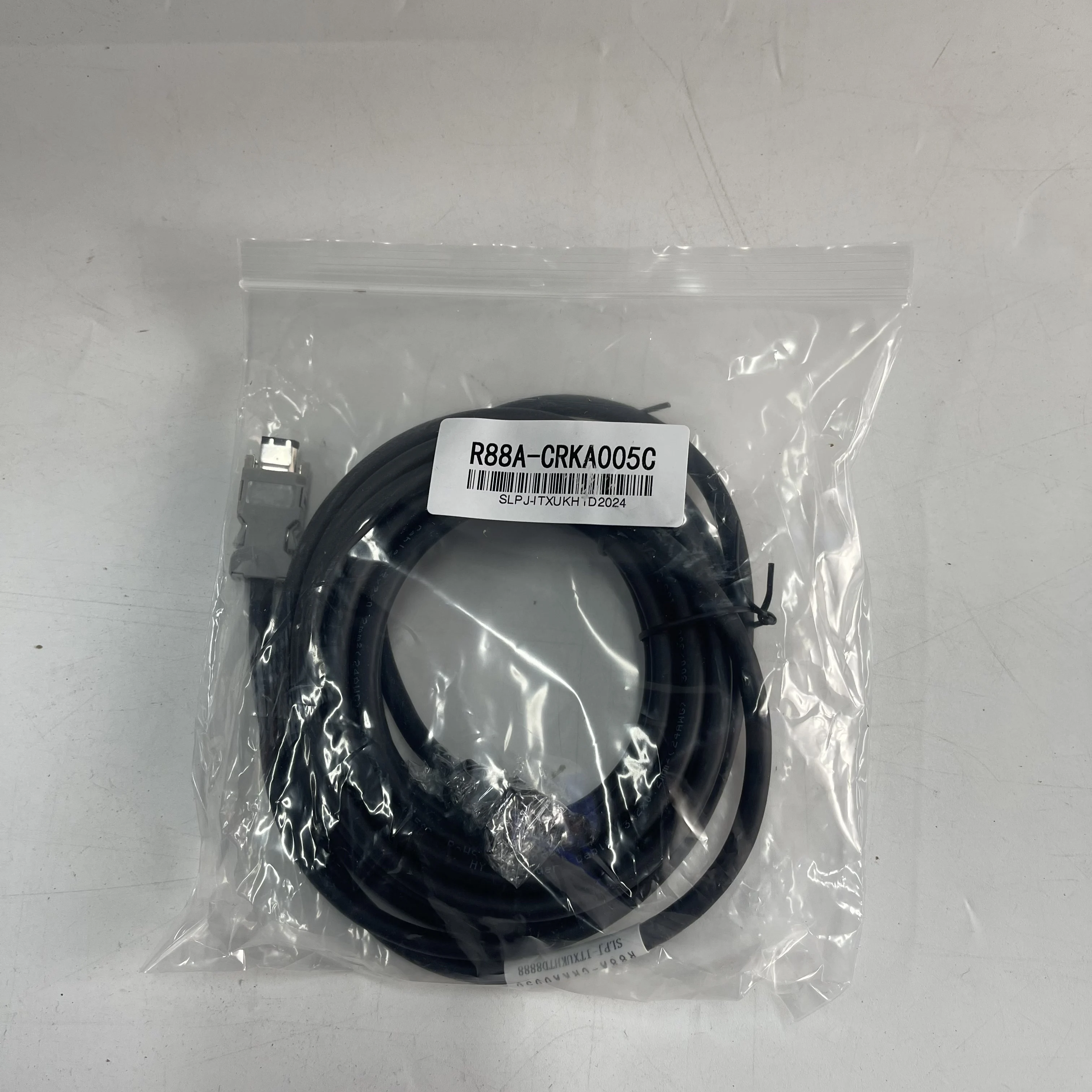 Omron Servo Encoder Cable R88A-CRKA005C Omron Servo Encoder Cable R88A-CRKA005C