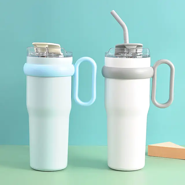 900ml Vacuum Insulated Stainless Steel Tummer Travel Mug Vacuum Insulation Cup Coffee Tumblers with Lid and Straws