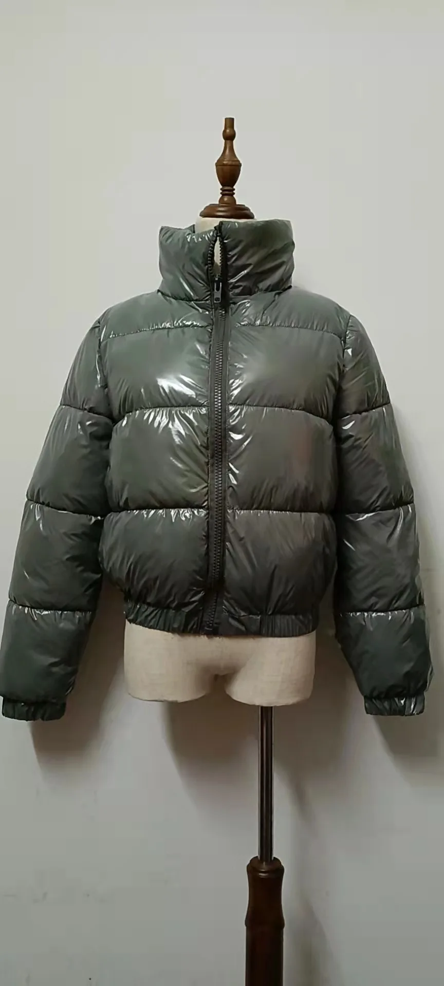 2022 Popular Neon Green Cropped Long Sleeve Winter Puffer Jacket