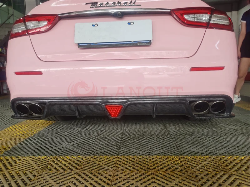 Difusor Traseiro para Maserati Quattroporte foto 6