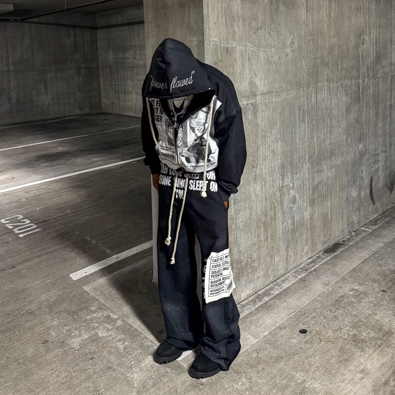 US Free Tax Men's Custom Rhinestone Applique Embroidered Sun Faded Wide Leg Screen Printed Sweatpants Zip up Hoodie Sets gallery 5