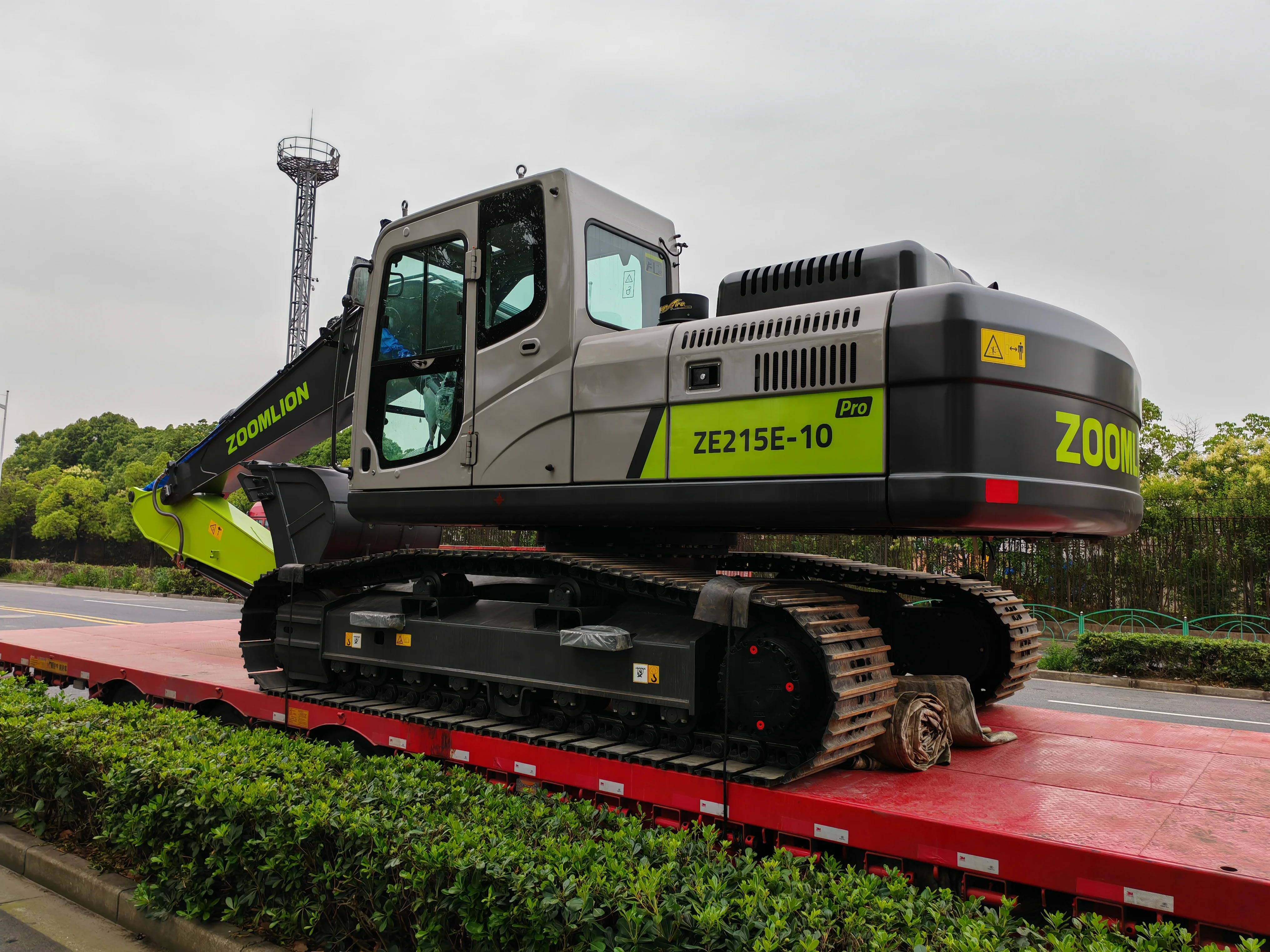 エミネム ZE215E ZE215E-10 ZOOMLION 21.5TON Excavator with 1 CBM Bucket with