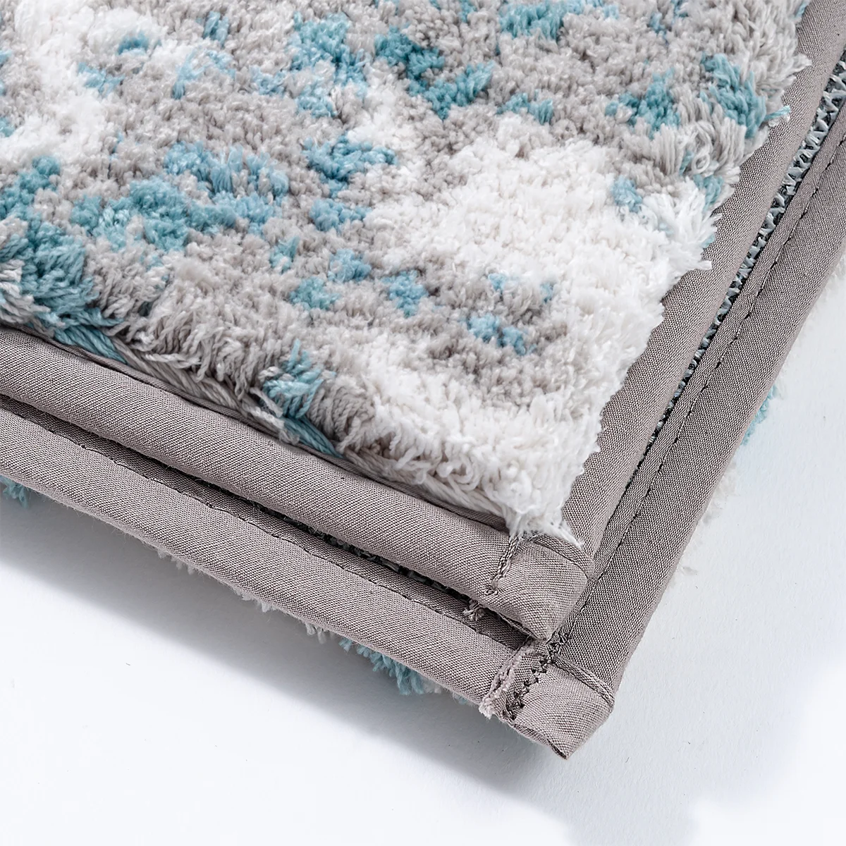 DADA Super Absorbent Instant Drying Kids Anti slip Shaggy Tufted Bath Mat