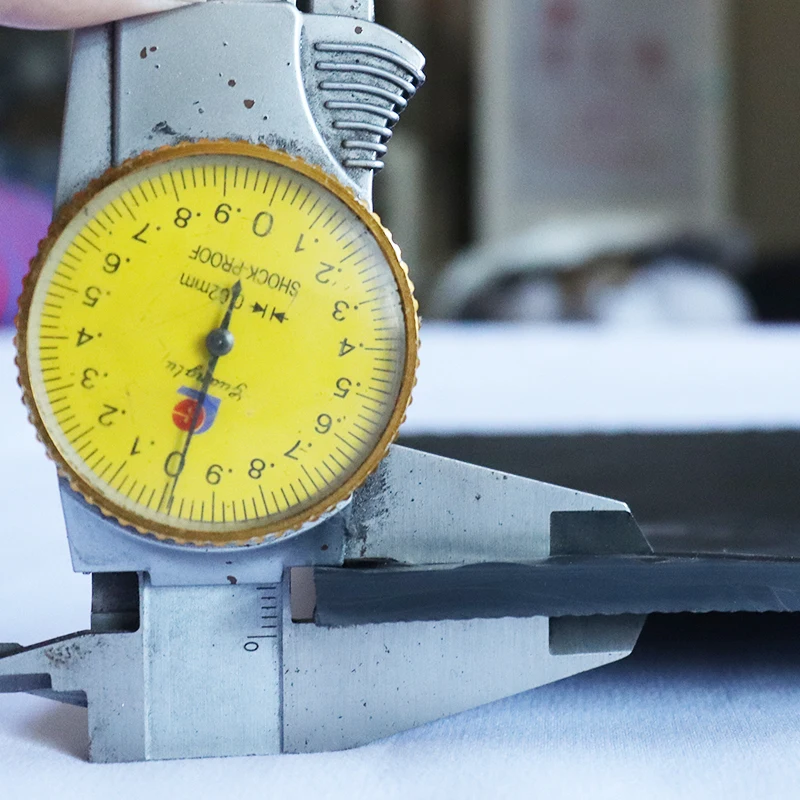 ARTES Extra Thick 4' X 8' Durable All-Weather Protection Trim to Fit Design  Classic Rubber Cargo Liner Truck Bed Mat details