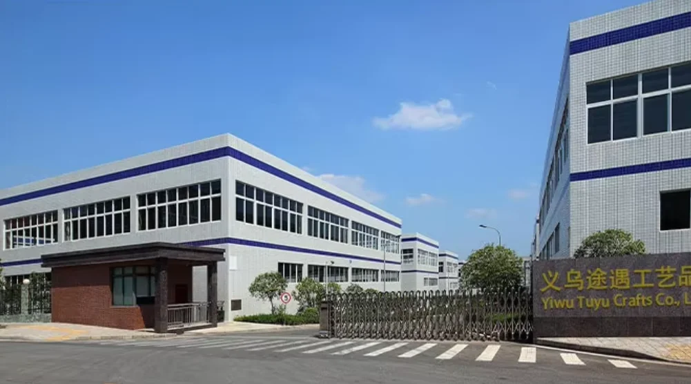 Yiwu Tuyu Crafts Co., Ltd. 1