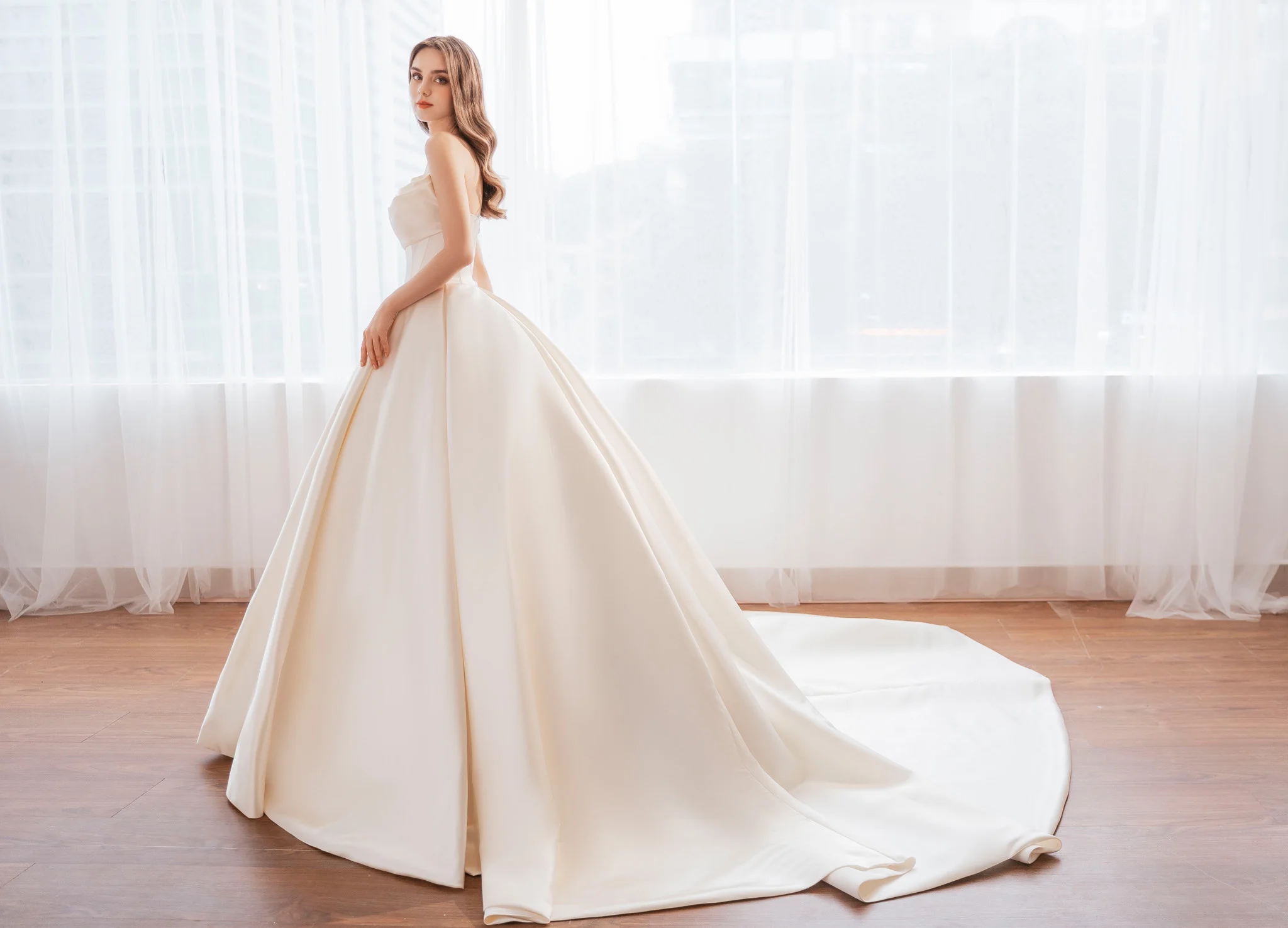 Oem Manufacture High Quality Wedding Dress Wholesale Ball Gown High