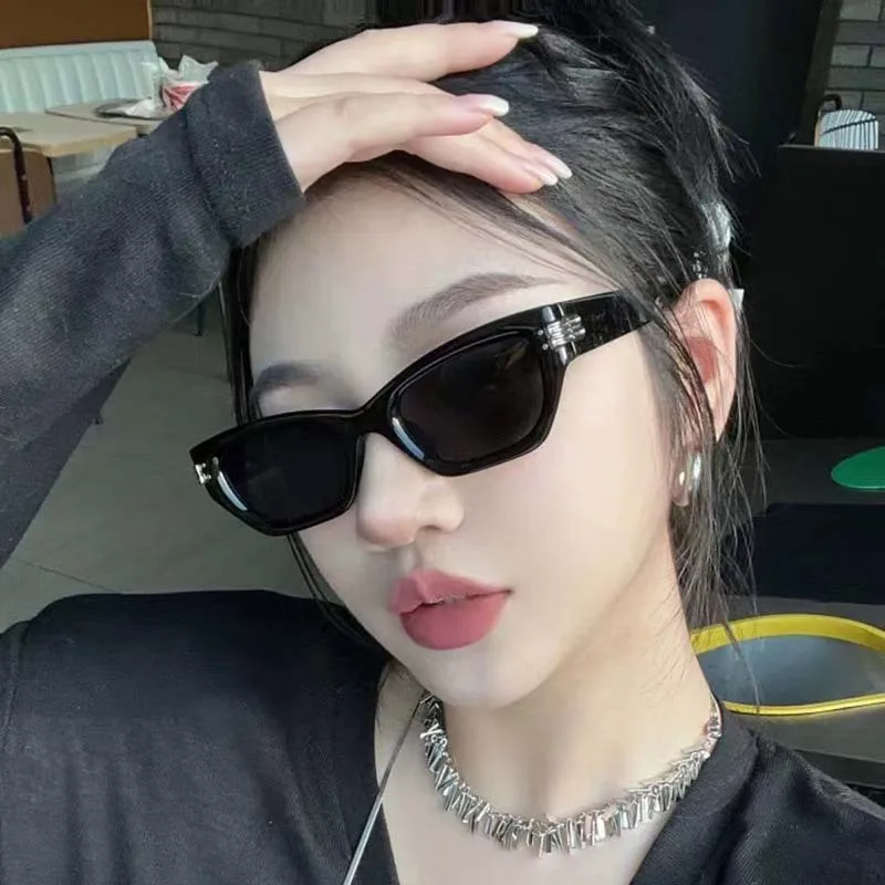 Korean Retro Square Cat Eyes Rice Nail Sunglasses UV Protection