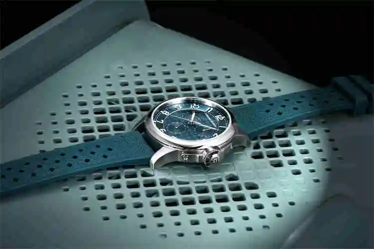 1780 Классические кварцевые часы с силиконовым ремешком