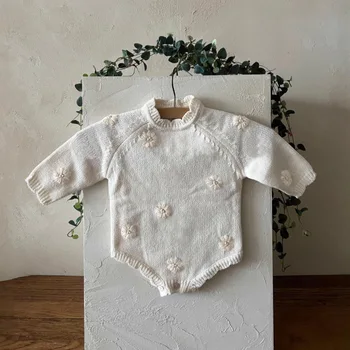 Autumn and Winter Fresh Daisy Floral Pattern 100% Cotton Long-Sleeve Baby Romper Casual Sweater for Baby Girls Jumpsuit