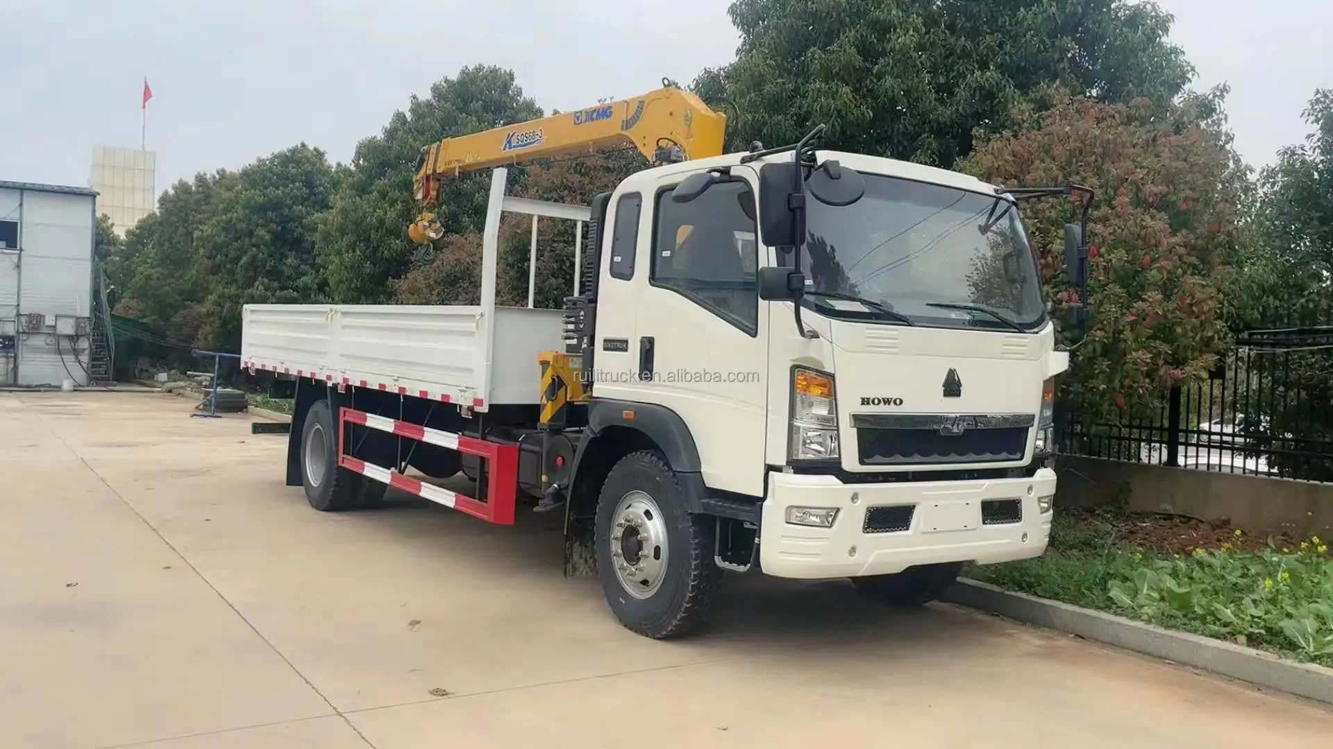 Sinotruk Howo 5 Ton Lorry Truck Mounted Crane Hydraulic Used Truck ...