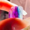 Pierre brute de fluorine arc-en-ciel