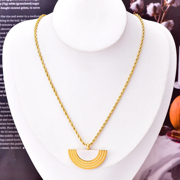 New Design Pearl Shell  Top Quality Waterproof 18K Gold Titanium Steel Popular Jewelry Necklace Earrings Sets for Women