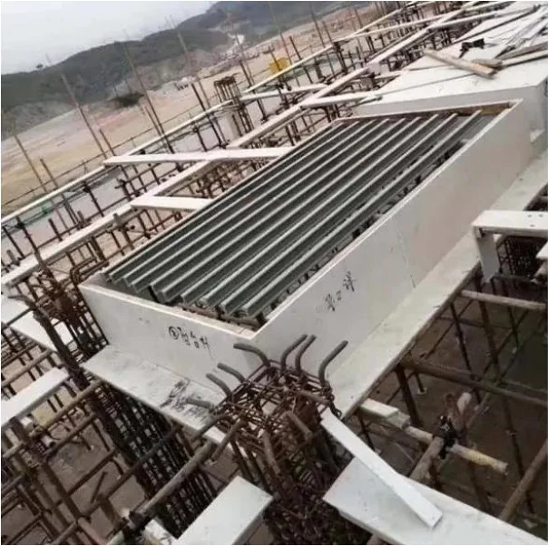 Plastic shuttering Beam