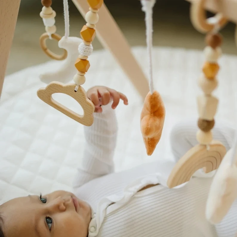 Gimnasio De Madera Para Bebés Con 3 Juguetes De Madera Plegables Para Bebe Marco De Gimnasio Para Actividades Y Gimnasio Regalo Para Recien Nacidos Bebe Y Nino Color Natural Con Alfombrilla Colombia