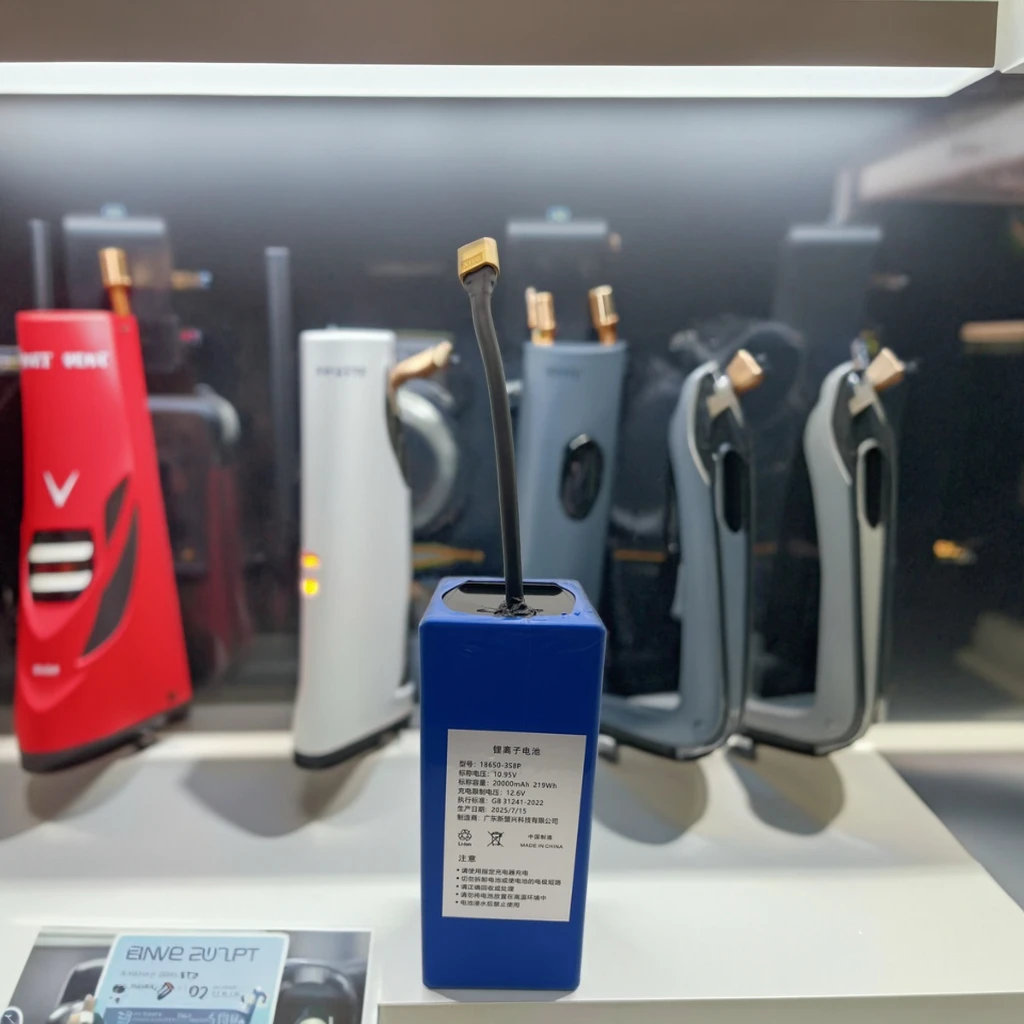 H2b69c8b695ab4f71a3ea4e128bebcf6fd