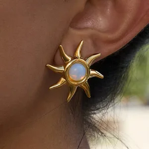 18K Gold Stainless Steel Sun Earrings with Opal Classic Style Design Versatile Temperament Studs Wholesale Fashion Accessory