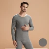 Uomini grigio chiaro
