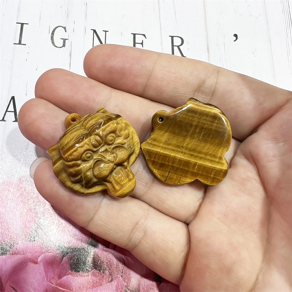 Pendentif Tête De Loup En Oeil De Tigre Naturel - Pierre Sculptée Main - Charm Pour Collier DIY Et Bijoux Artisanaux