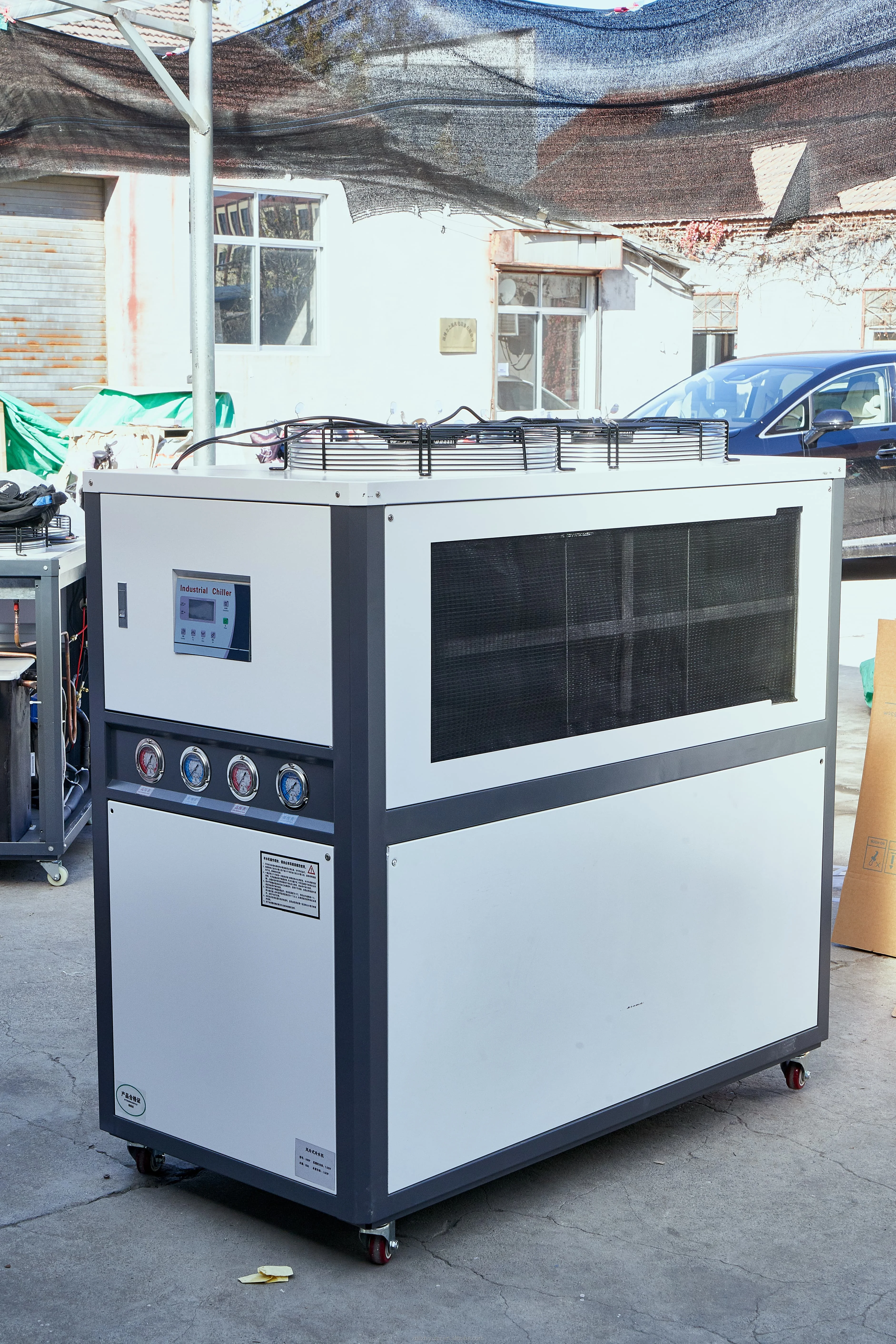 injection molding cooling description