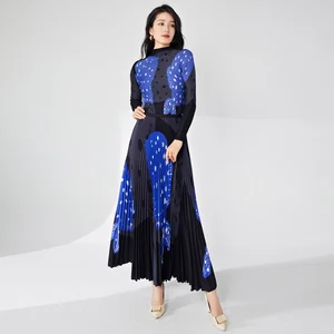 Women's Casual Floral A-Line Skirt and Long-Sleeved Tops Two-Piece Set New Pleated Loose Skirt for Summer in Large