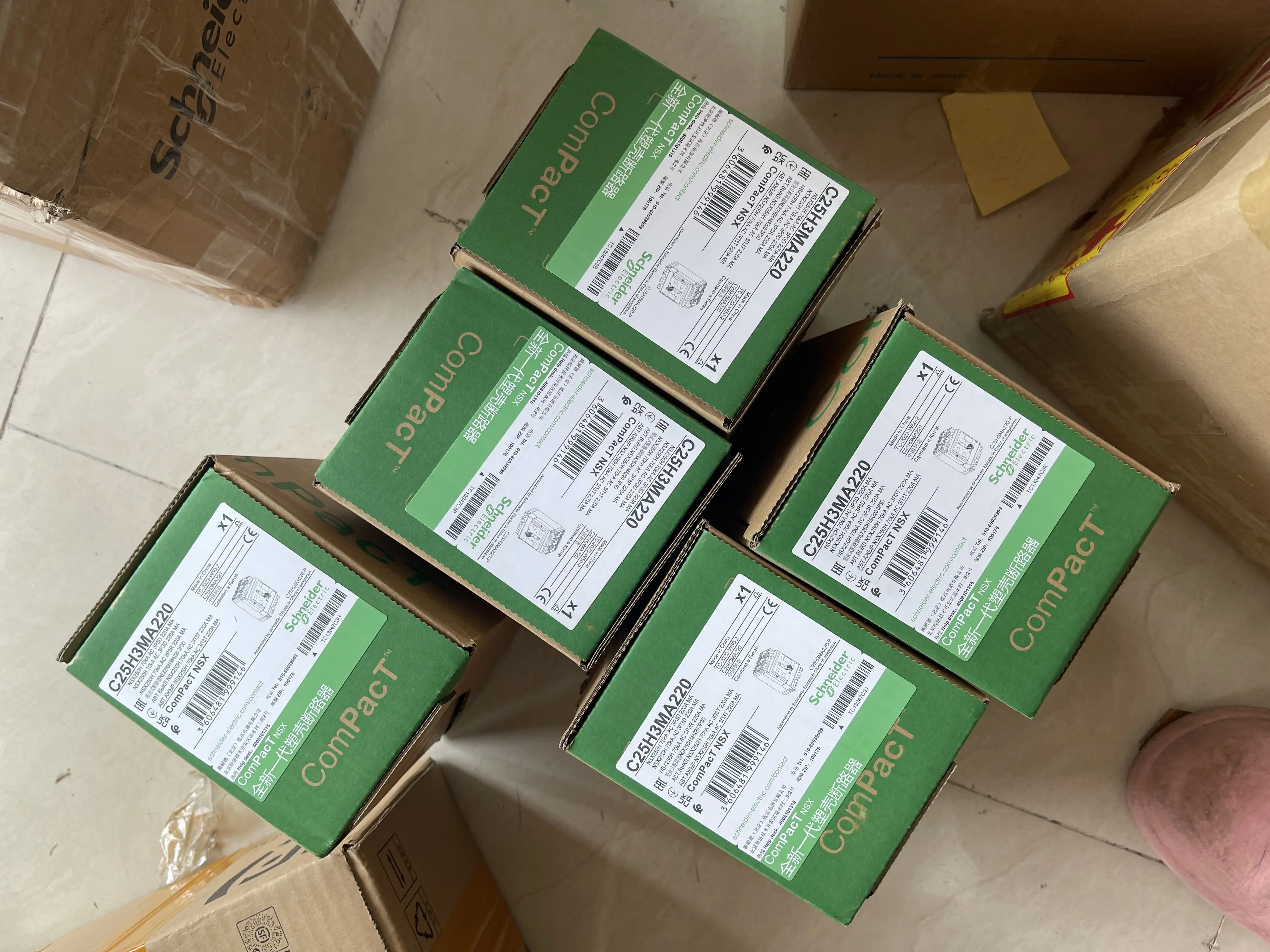 Schneider Molded Case Circuit Breaker C25H3MA220 Schneider Molded Case Circuit Breaker C25H3MA220