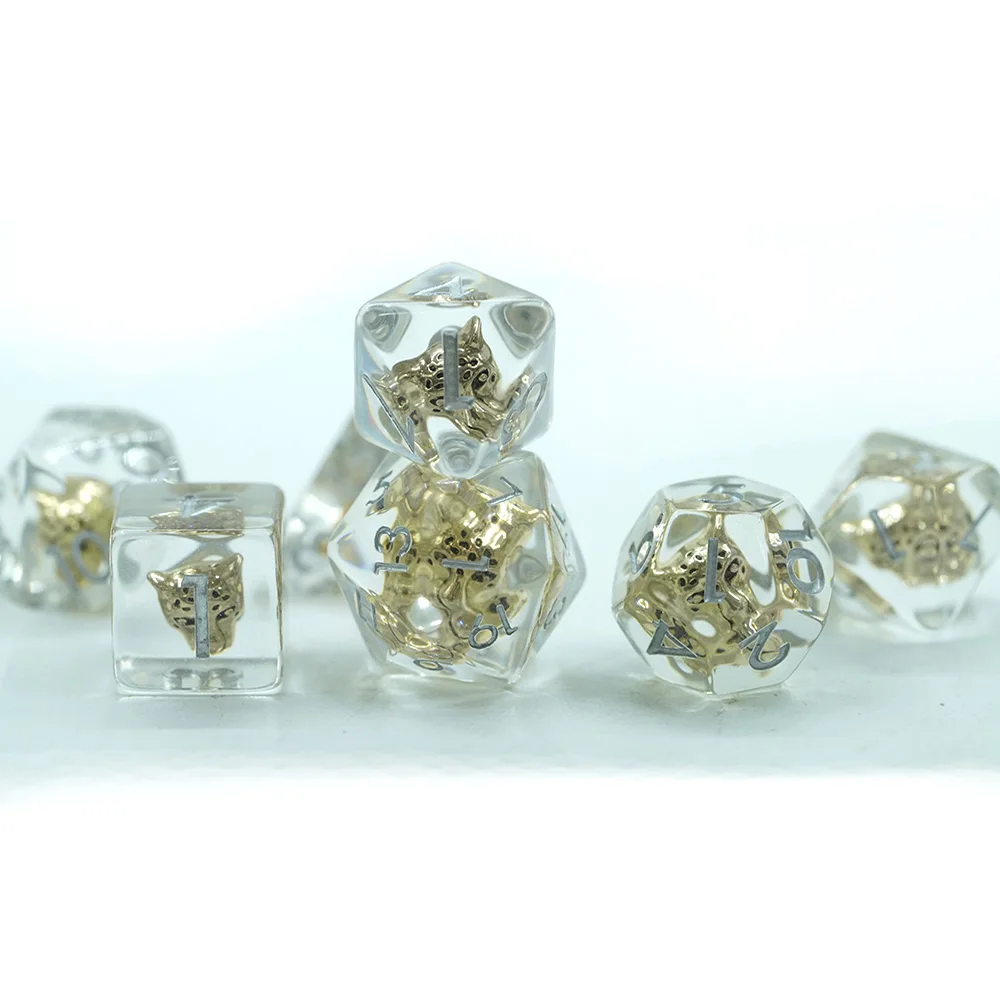 Set i personalizuar i zareve të poliedrit të qartë 16mm prej harxhuture me formë leopardeni për lojë DND