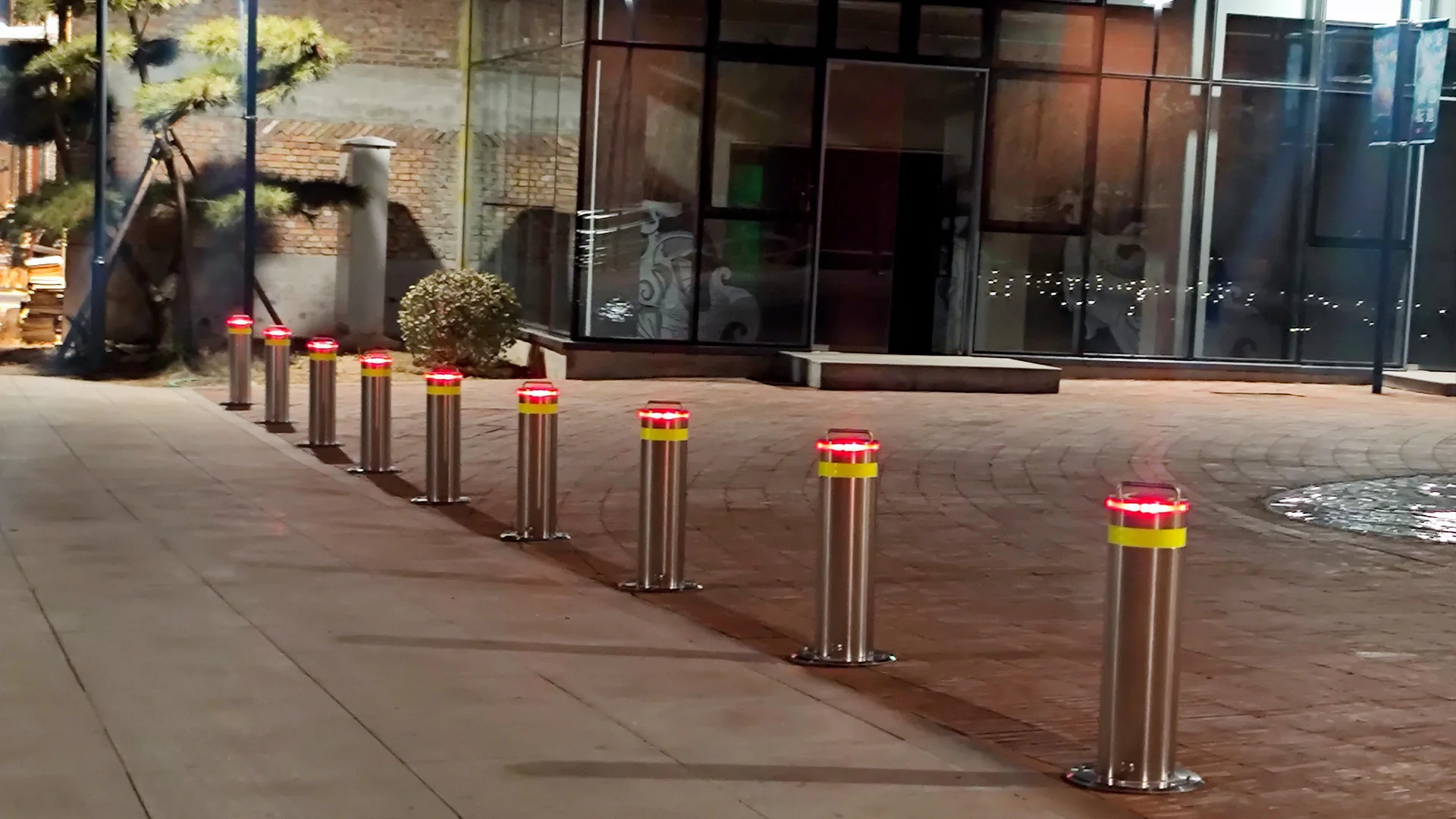 Bollard Security Traffic Bollards Tracker Solar Bollard - Buy Tracker ...